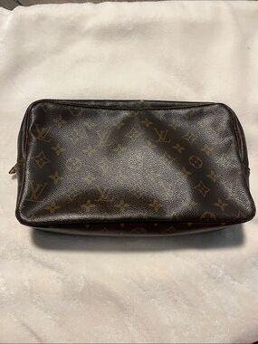 Louis Vuitton Monogram Canvas Toiletry Pouch in Brown and Tan
